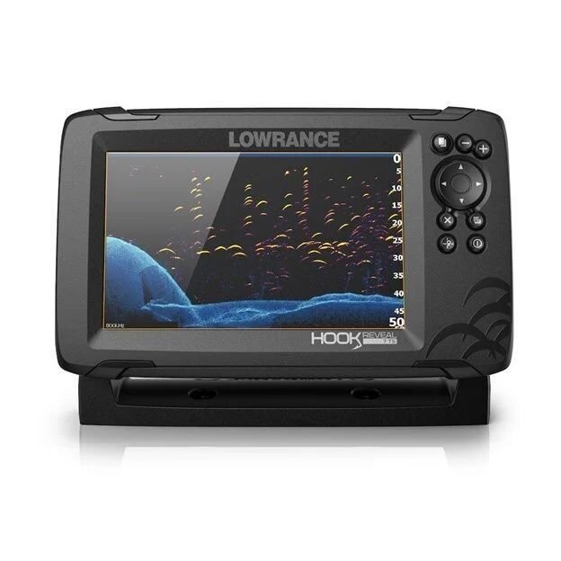 Lowrance Hook Reveal 7 TripleShot - 7-inch Fish Finder with TripleShot...