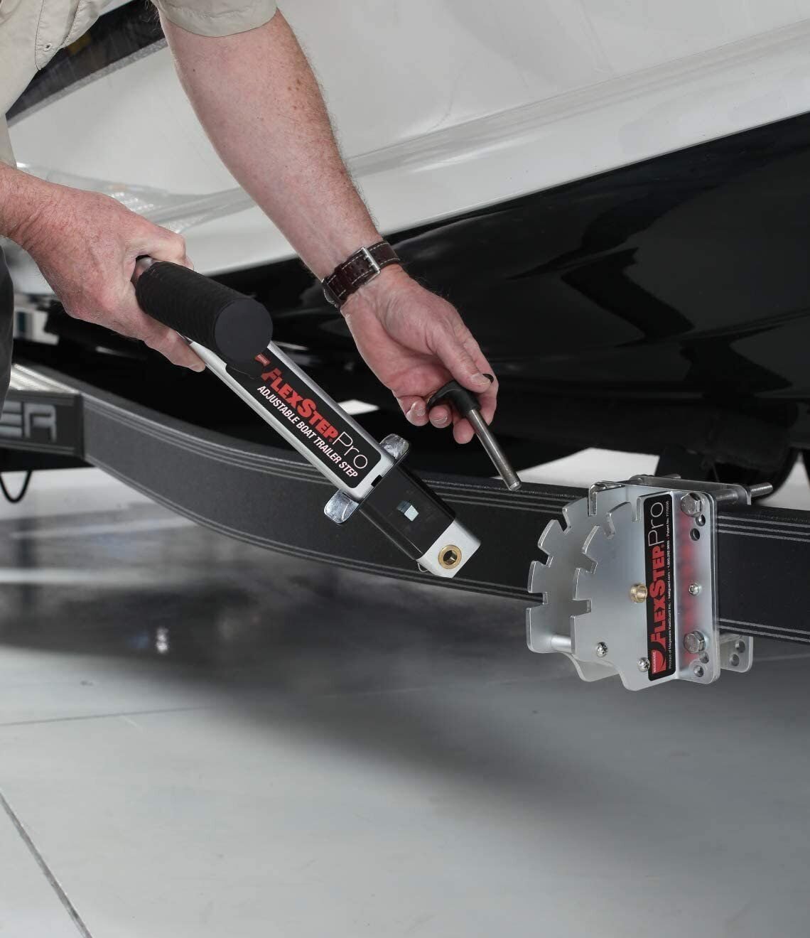 Megaware FlexStep® Pro Package - Aluminum Boat Trailer Step