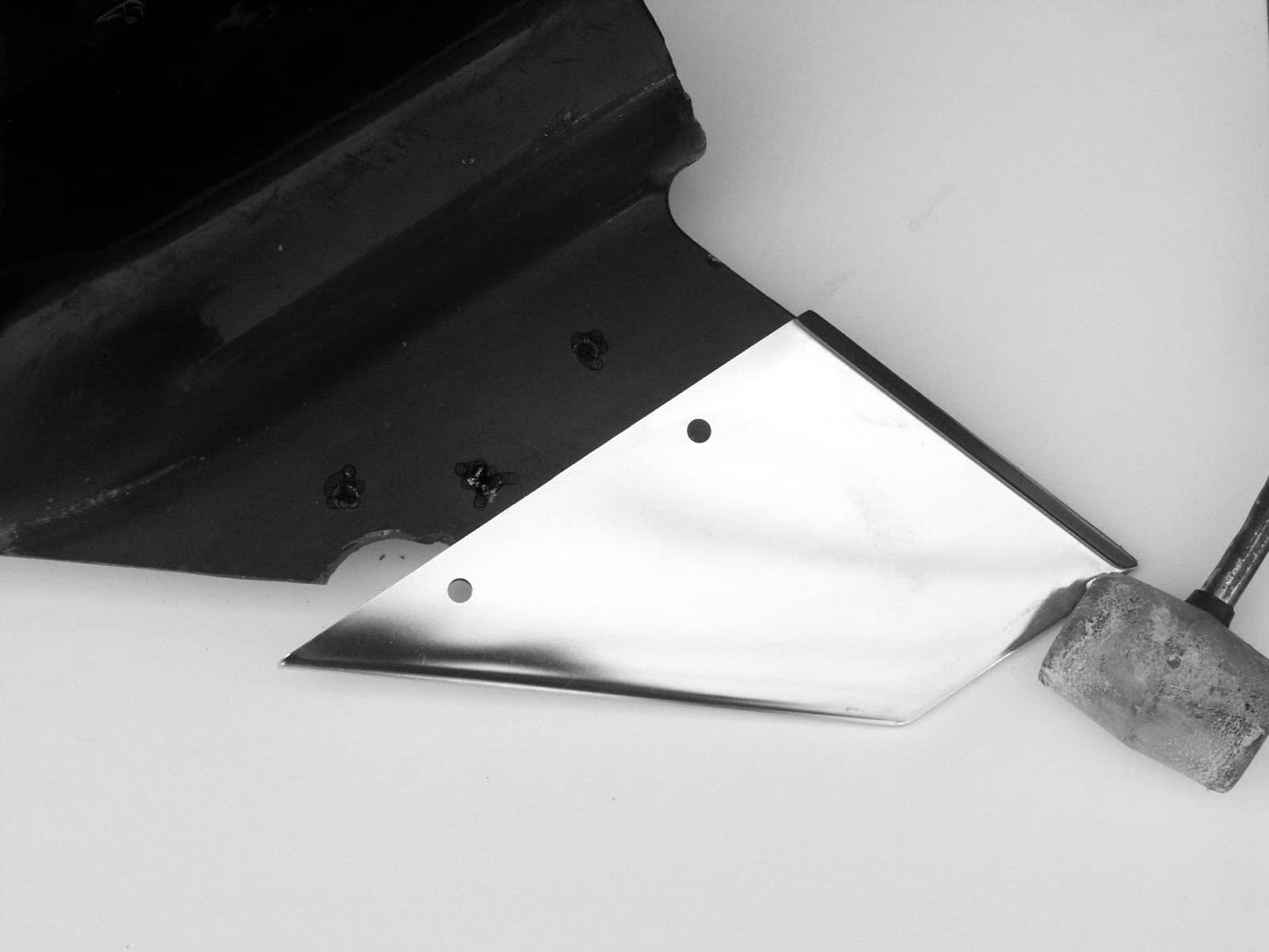 Gator Guards Outboard SkegShield Skeg Guard - Mercury/Mariner - Protection Against Reef, Rock and Ramp Damage - DIY Installation, Custom Fit - Drainage Hole Prevents Corrosion - USA Made - SS00524