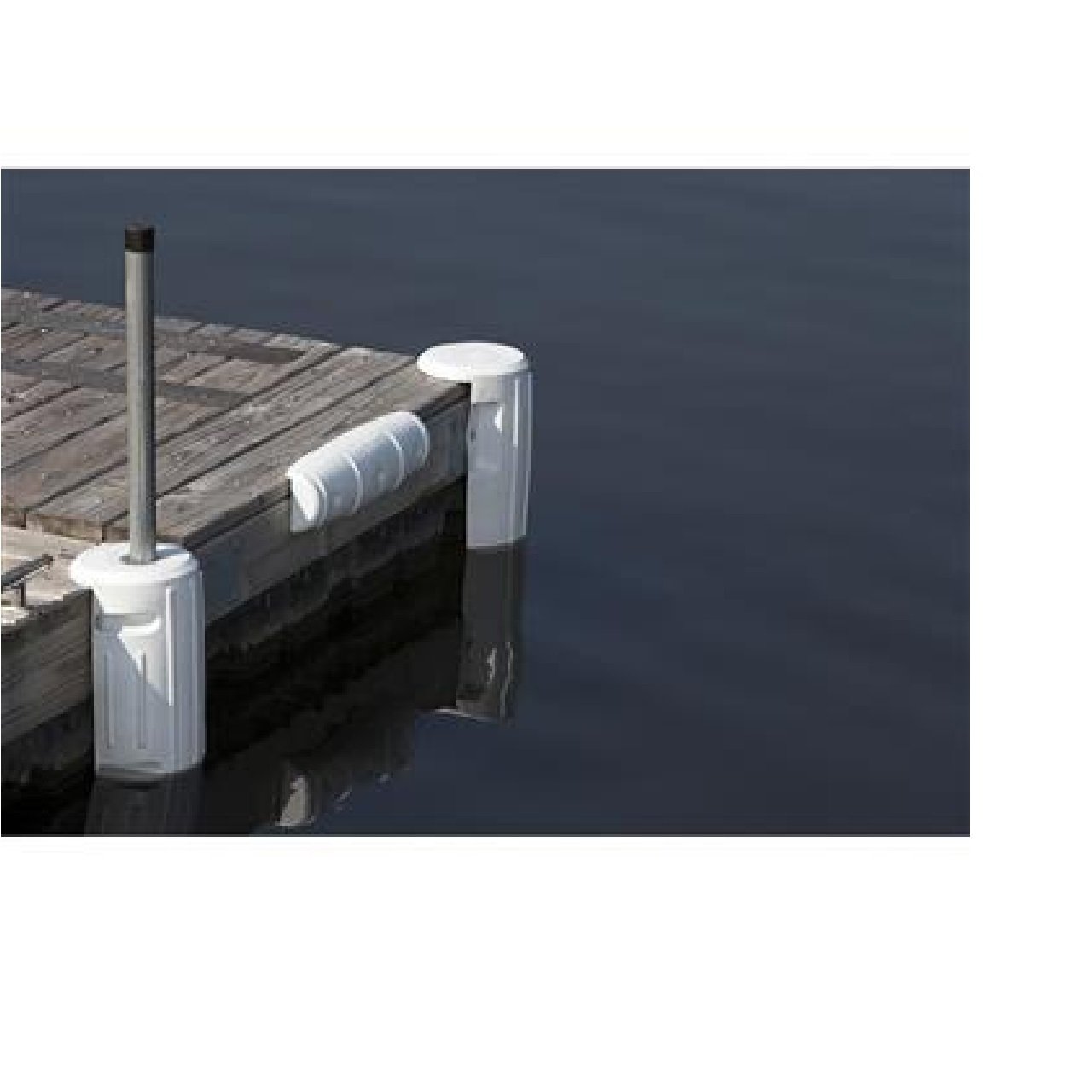 Attwood Marine 93532-1 Boat Dock Edge; SoftSide; Straight Edge Guard; 18 Inch Length